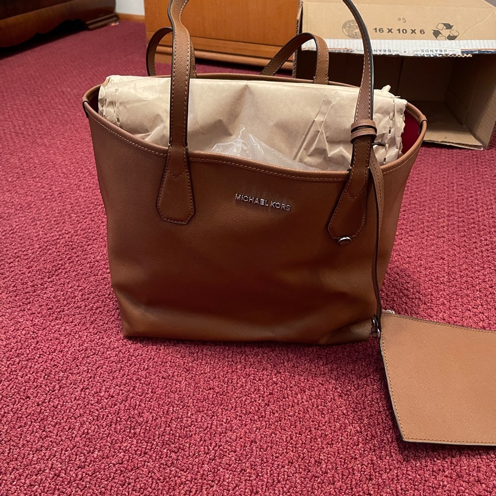 Reversible Michael Kors tote